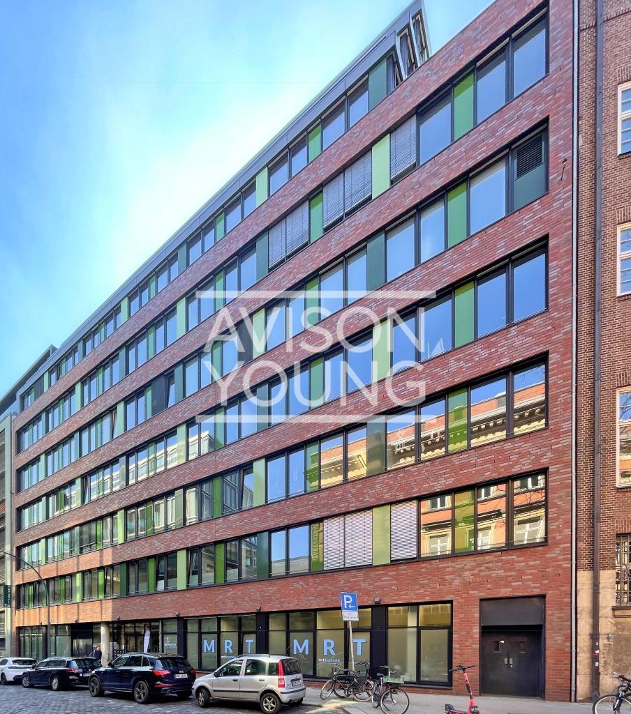 Ausblick gefällig?! Moderne Büroflächen am Hamburger Gänsemarkt – PROVISIONSFREI Ausblick gefällig?! Moderne Büroflächen am Hamburger Gänsemarkt – PROVISIONSFREI