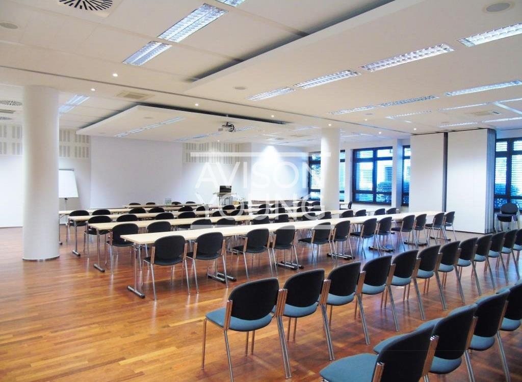Konrad-Adenauer Saal