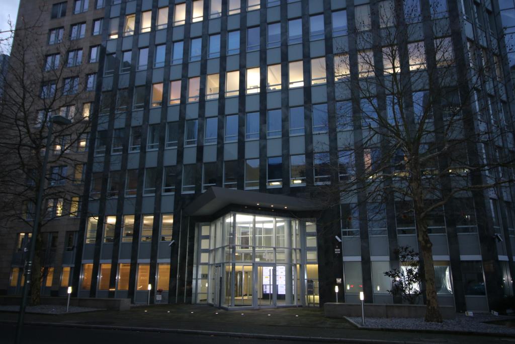 *Exklusiv über Avison Young* kleine Bürofläche am Seestern 