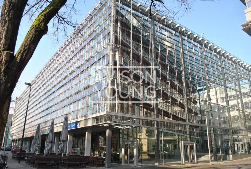 Mitten im Medienhafen. Das H19 bietet eine top Infrastruktur. Jetzt letzte Flächen sichern