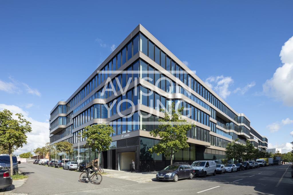 Smart Building-Neubau auf historischem Areal direkt an der Ringbahn Smart Building-Neubau auf historischem Areal direkt an der Ringbahn