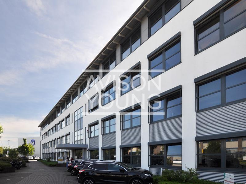 Hoch hinaus - Loftige Büroflächen am Flughafen ! Hoch hinaus - Loftige Büroflächen am Flughafen !