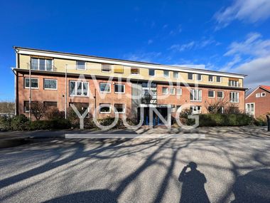 Gewerbeflächen für Vereine, Praxen und Schulungen gut geeignet! Gewerbeflächen für Vereine, Praxen und Schulungen gut geeignet!