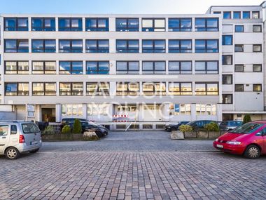 Effizienz trifft hohe Zentralität Effizienz trifft hohe Zentralität