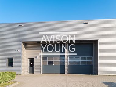 Renovierte Lager-/Produktionsfläche, Freifläche und Büro! Renovierte Lager-/Produktionsfläche, Freifläche und Büro!