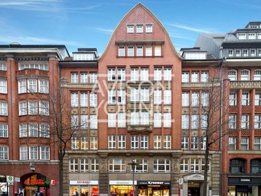 Klassischer Altbau mit moderner Bürofläche Klassischer Altbau mit moderner Bürofläche