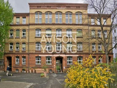 Gebäude zur Schulnutzung im Kreuzberger Wrangelkiez Gebäude zur Schulnutzung im Kreuzberger Wrangelkiez